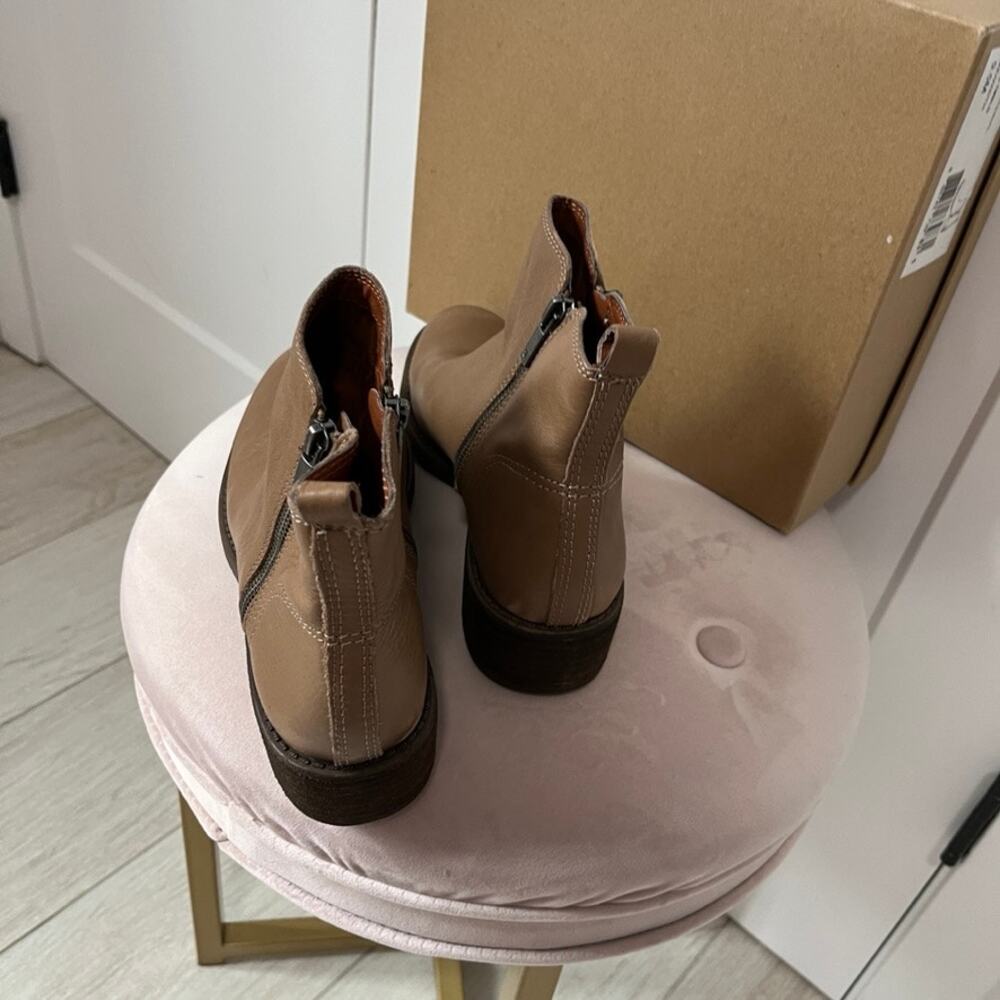 Lucky Brand Darbie Brown Leather Ankle Booties Size 9.5 - Picture 4 of 6